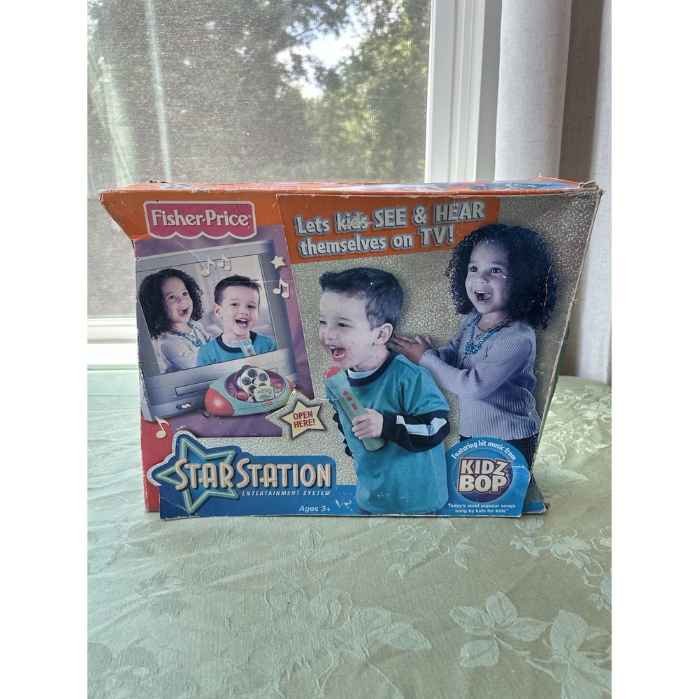 Fisher Price Star Station Entertainment System Kidz Bop Karaoke Vtg Y2K Box 2005